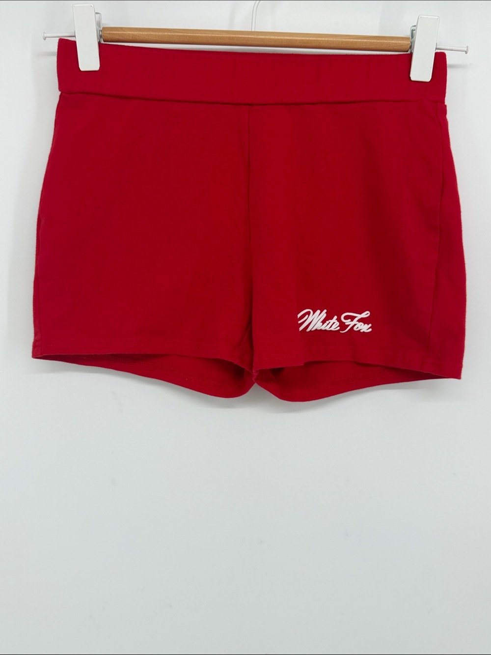 White Fox XS Red High-Rise Knit Shorts Puffy White Logo